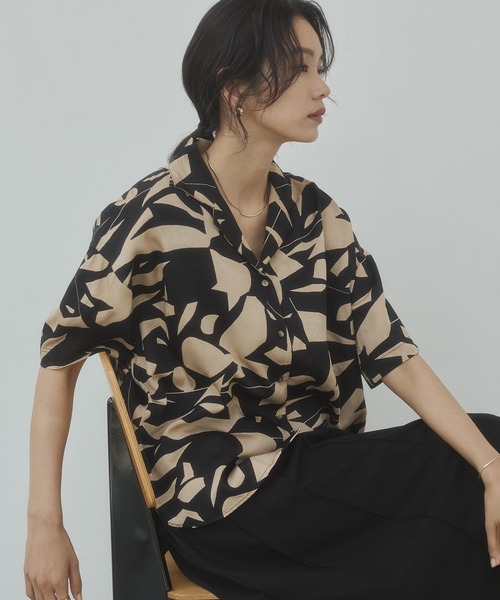 Biscourse Satin Print Shirt — рубашка с сатиновым принтом