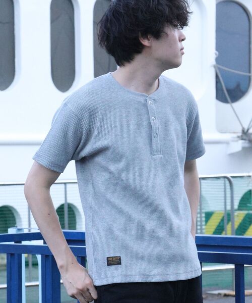 BEN DAVIS WAFFLE S/S HENLEY — вязаный waffle хенли, короткий рукав, классический размер