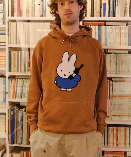 POP TRADING COMPANY Pop & Miffy Calling аппликация худи с капюшоном