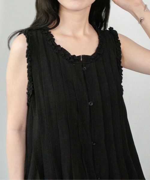 on:nue футболка Pintuck Frill Norse Ribbous — коллекция 2026 SS (с демонстрационным видео)