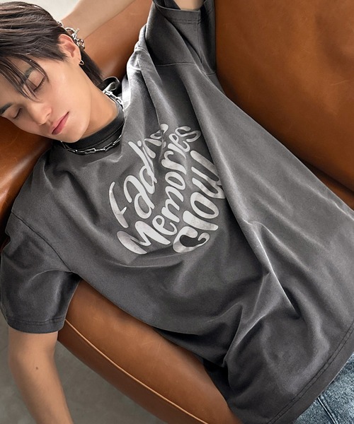 Пигмент-варёная матовая графическая футболка / Pigment-Washed Matte Graphic T-Shirt