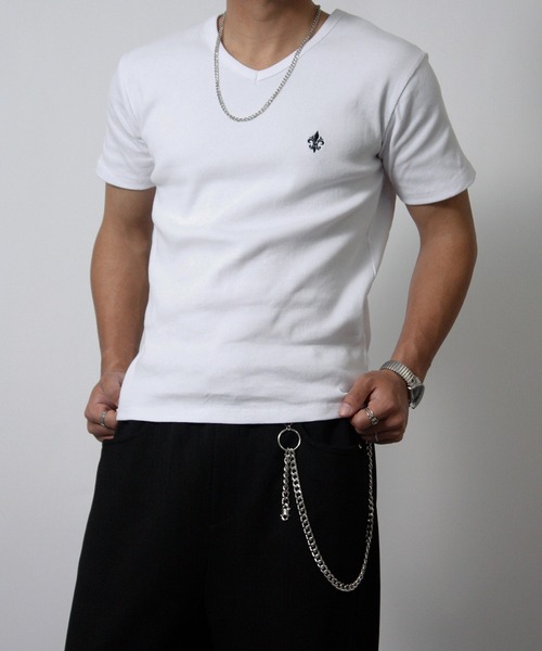 NYS Tribal — футболка с вышивкой V‑neck, полурукав
