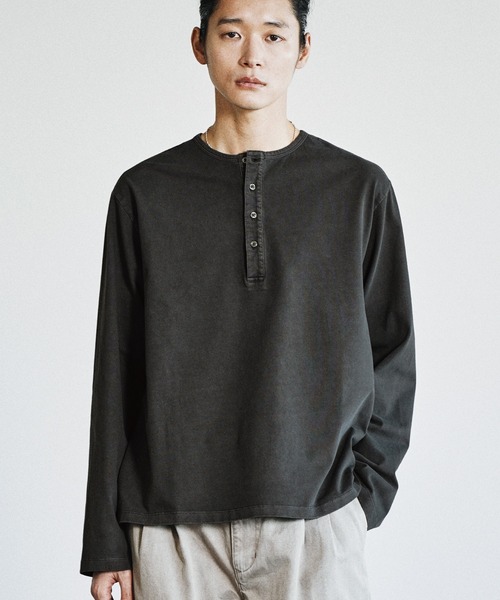 Футболка Henley с длинным рукавом, пигментная окраска