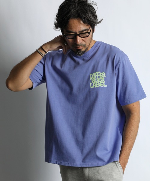 [BLACK LABEL] NEON LOGO PRINT TEE: CVC неоновый логотип — футболка