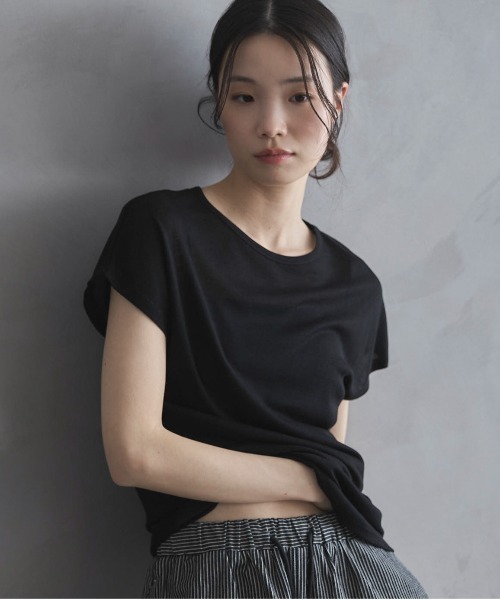 Shearib Tee