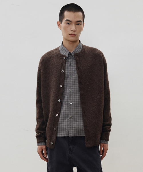 Mild Cashmere Round Cardigan — кардиган из мягкого кашемира [брун]