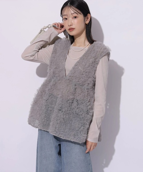 Decorature Blouse — декоративная блузка из лёгкой ткани