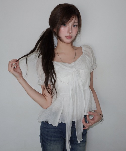 Square Neck Ribbon Puff Blouse — блузка с квадратным вырезом и рюшами (пышные рукава)