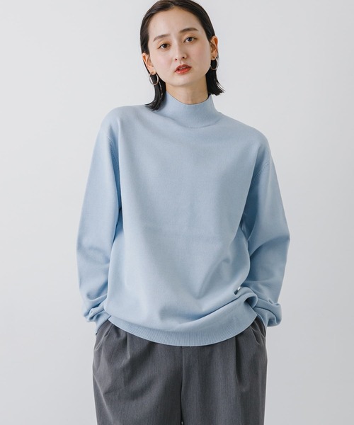 Stretch mockneck knit