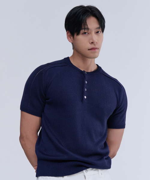 Henley‑v нейк полуфутболка с коротким рукавом (heavy knit)