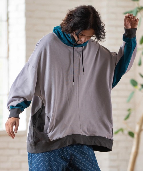 mpa3542 — Tricky Color Scheme Pull Parka — парка