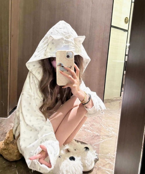Кошачьи ушки фурдо маленький цветочный принт розовый парка