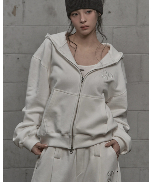 Steel Stud Hood Zip‑Up (white) — белая толстовка с капюшоном и металлическими заклёпками