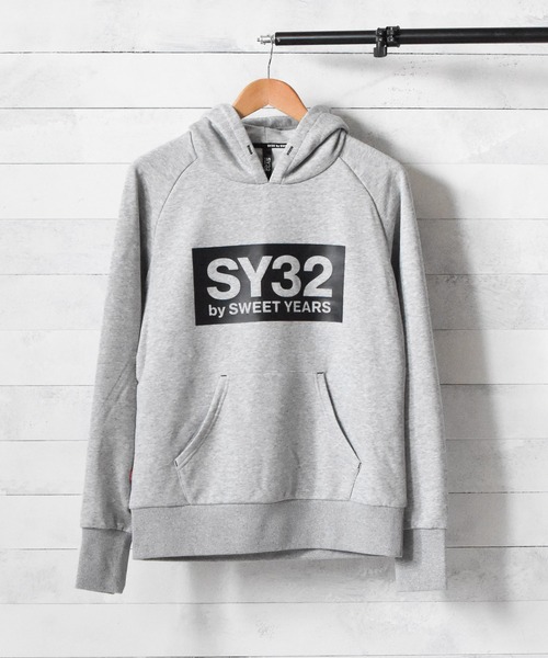 RS × SY32 by SWEET YEARS — regular pullover hoodie