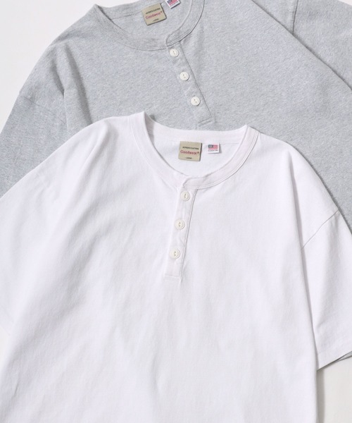 Goodwear USA безшовный Henley Neck короткий рукав футболка / редис‑модель