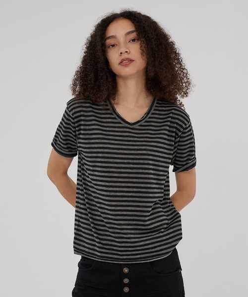 ASSORT SLAB — укороченный компактный кардиган с V-образным вырезом T-shirt