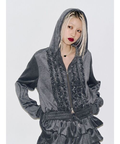 Veloa frill zip fur — блуза с воланами и молнией