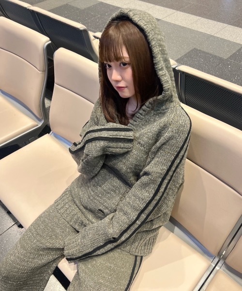 Knit track hoodie — вязаная худи‑куртка спортивного типа