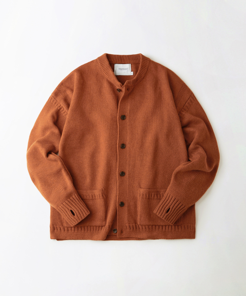 LAMBSWOOL FISHERMAN CARDIGAN — кардиган из овечьей шерсти, кирпичный (brick)