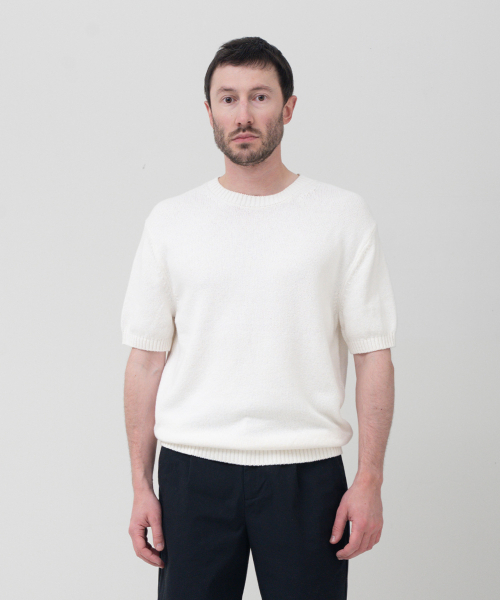 UPW Woshable Cotton Roundneck Half‑Sleeve Knit — поло/футболка off‑white