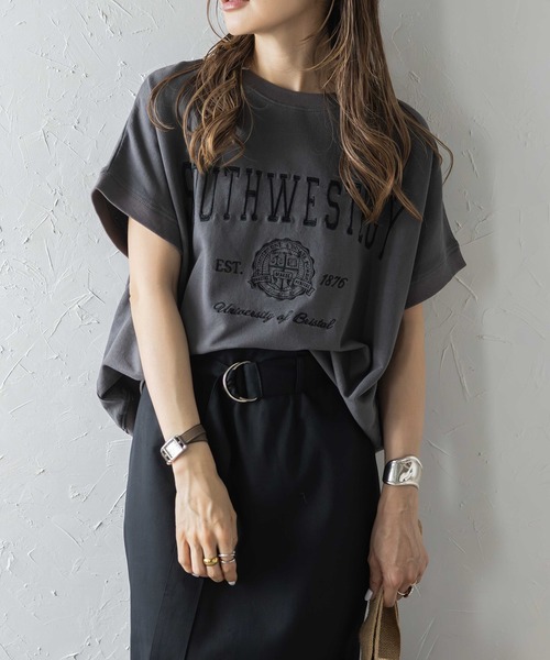 Футболка с карежной刺繍 (пикмент) T‑shirt