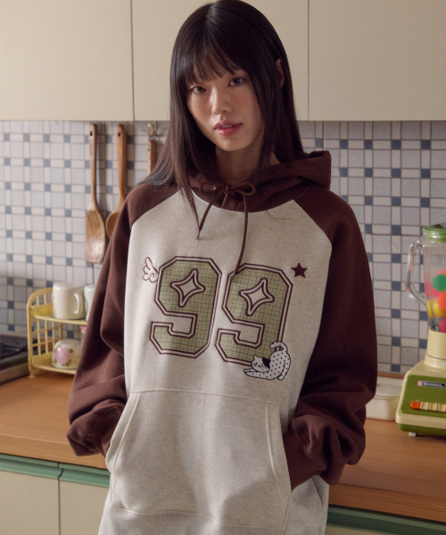 Дотт Кэт аппликейшн Raglan T-shirt AHP1218 (Orthomill) — футболка с аппликацией