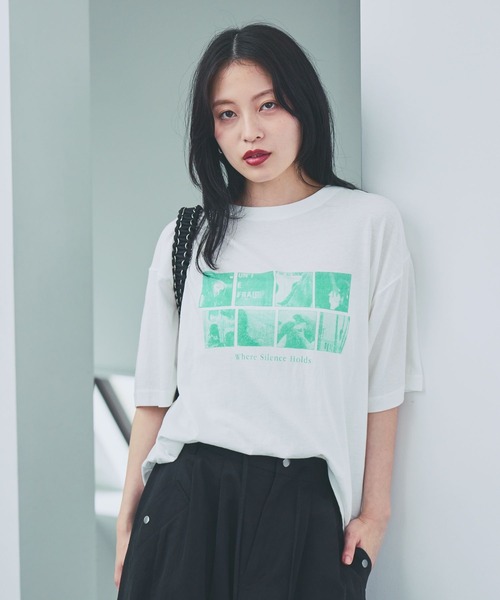 Playfulカラーグラフィックプリント TEE — футболка с ярким принтом (арт.1043150)