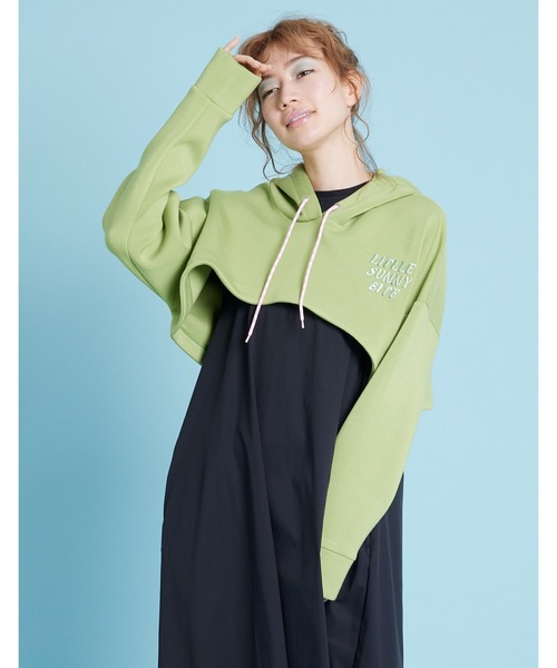 Short logo hoodie — короткое худи с логотипом