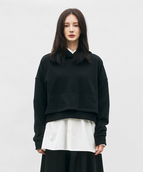 Layered cotton crop hoodie — многослойная хлопковая укороченная худи, чёрная