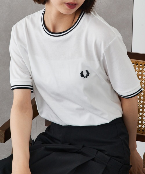 FRED PERRY TWIN TIPPED футболка с контрастной отделкой M1588V