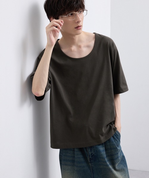 Контраст U‑neck полусладкая футболка с коротким рукавом