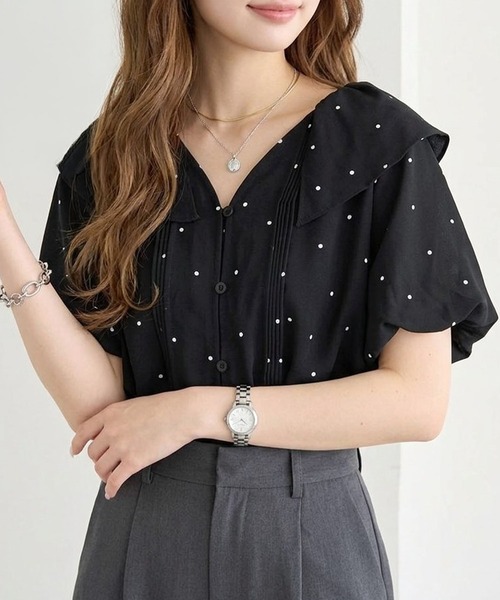 Furl double blouse — двубортная блузка из мягкого материала