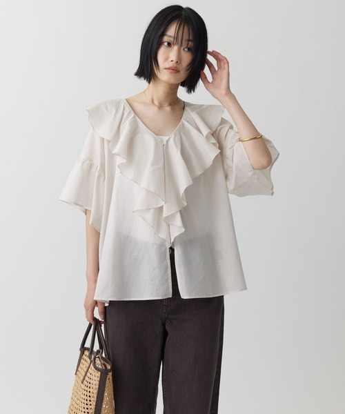 Ruffle half‑sleeve blouse (слишком общий перевод)
