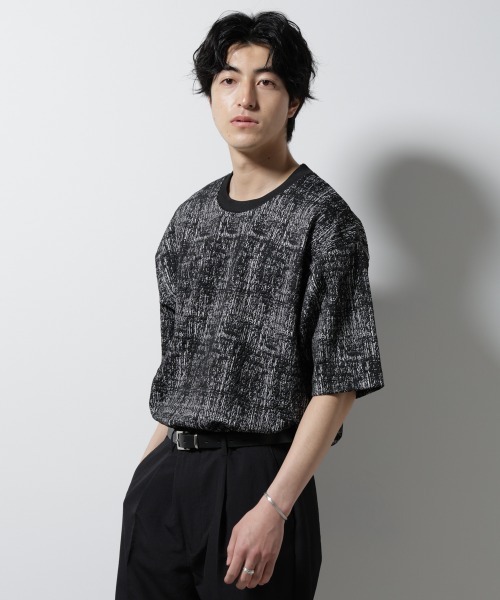 Pattern Jagard Wide T‑shirt — широкая футболка с жаккардовым узором