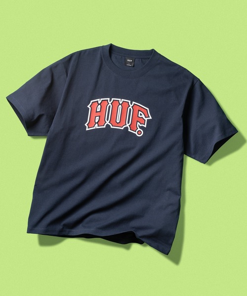 CLASSIC ARCH TEE — классическая футболка с аркой