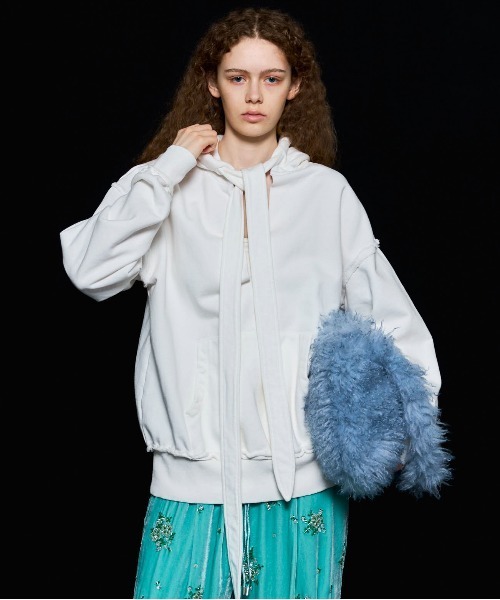Slit Ribbon Hoodie — худи с разрезом и лентой (Slit Ribbon)