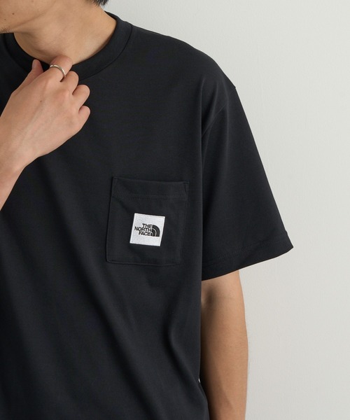 THE NORTH FACE S/S SQ LG POCKET T — футболка с большой нагрудной карманом, короткий рукав