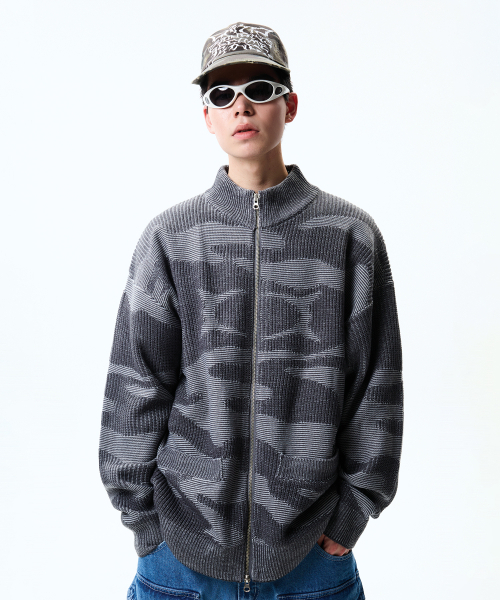 Camouflage knit zip‑up charcoal