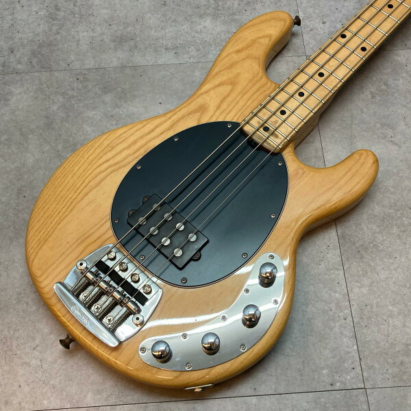 [Не подлежит возврату] [Дата фиксирована] [Винтаж] MUSIC MAN Stingray EX инструмент японского производства 1998 [тройной магазин]