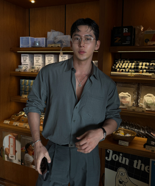 Текстаильная куртка-капюшон с логотипом [iVORY]