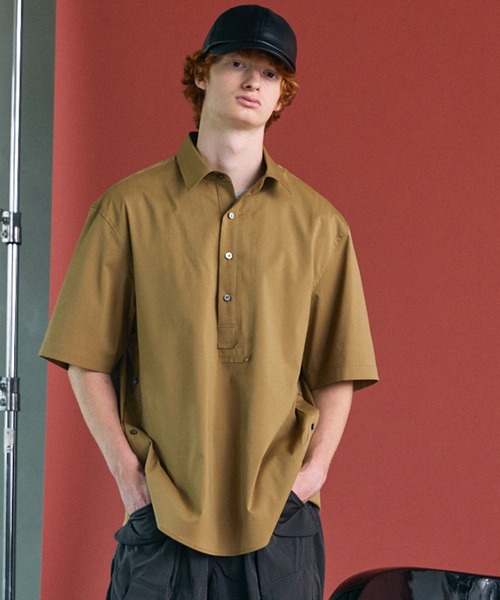 UNISEX Ассиметричная футболка с коротким рукавом Asymmetric Front Prime-Over (MAISON SPECIAL)