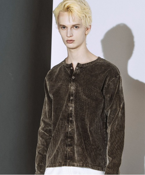 NO ID. Deep H/N Cardigan — глубокий кардиган с H/N вырезом