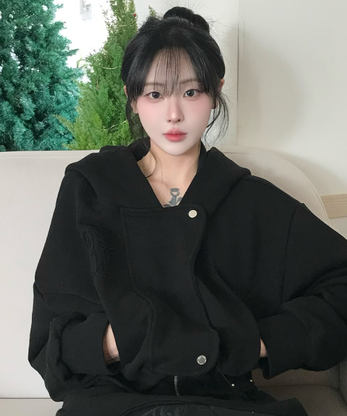 Hidcrop Furd Zip-up Black — худи‑блэйзер с капюшоном, чёрный