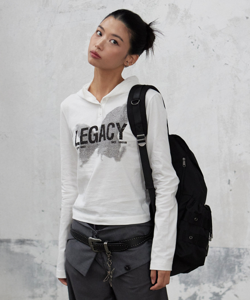 (W) LEGACY HOODED LONG SLEEVE — белая худи с капюшоном, длинный рукав (жен.)