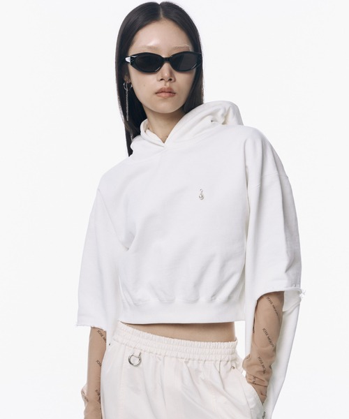 Slit Short Hoodie — укороченное худи с разрезами