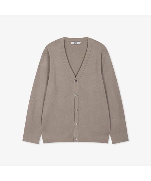 Harf‑Mirano Semi‑oversized Fit V‑neck with padded badge — light grey