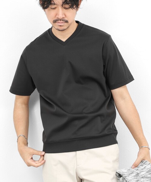 «В ответ на Bigkaji» Широкий V‑neck Dressed T‑shirt
