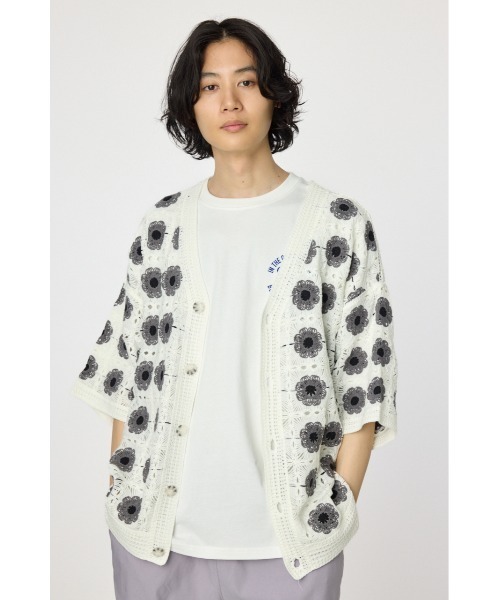 Клошефлава полуприлегающая вязаная футболка — полурукав, лёгкий knit