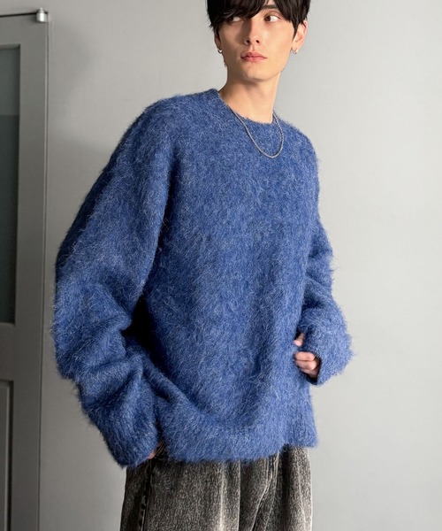 Mixed Shaggy Crew Neck Sweater — тёплый воротниковый свитер с пушистой фактурой