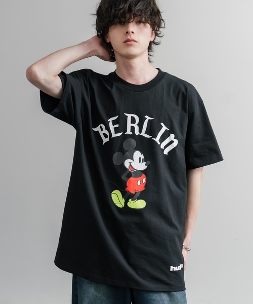 HUF — HUF Oversized Mickey Mouse World Wide Print поло, короткий рукав
